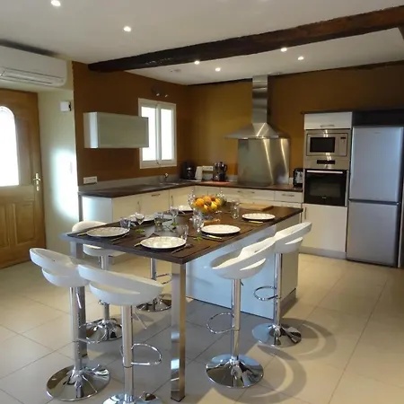 Barrukia Semesterbostad *